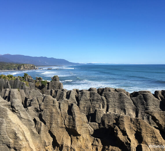 PUNAKAIKI PANCAKE ROCKS AND BLOWHOLE