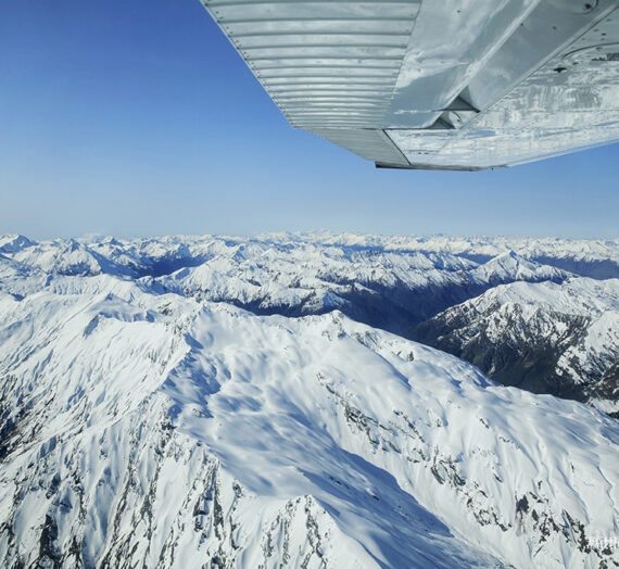 CO-PILOT AIRPLANE WITH UFLYWANAKA